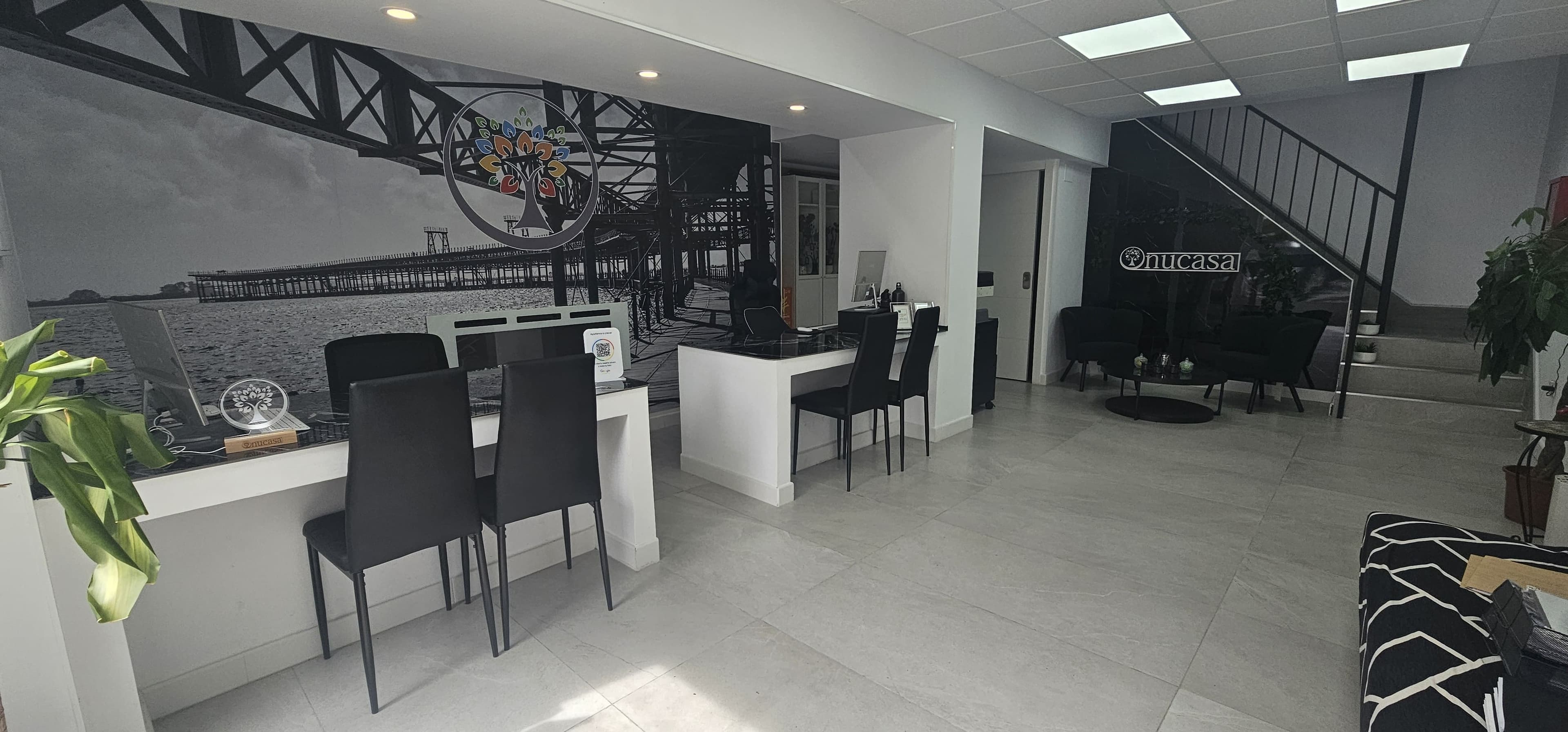 Oficina Onucasa Inmobiliaria Huelva — zona de atención al cliente
